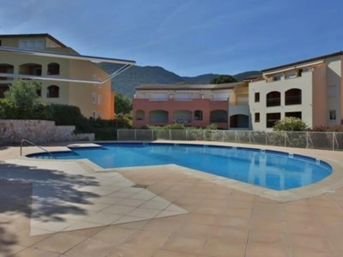 Appartement T3 Avec Grand Jardin Prive, Climatisation Et Parking - Fr-1-100-205 Cavalaire-sur-Mer