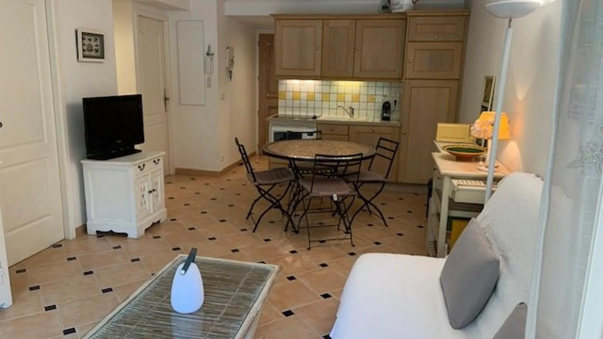 Appartement T3 Avec Grand Jardin Prive, Climatisation Et Parking - Fr-1-100-205 Cavalaire-sur-Mer